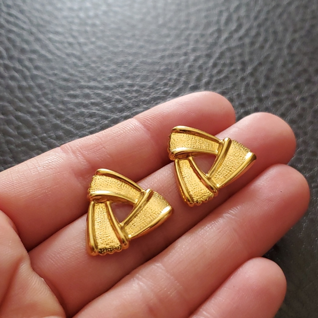 Vtg Earrings